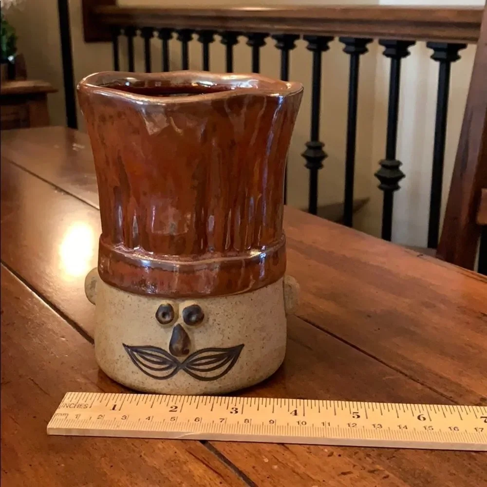 Takahashi Le Chef Pottery Vase / Chopstick Holder